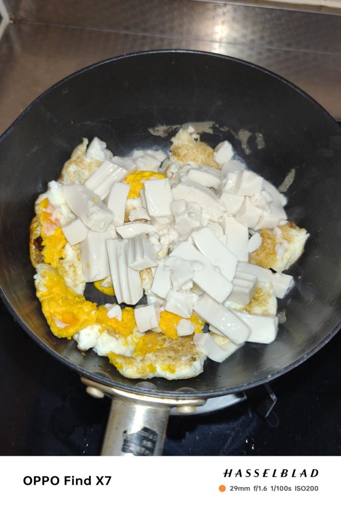Cut the Eggs