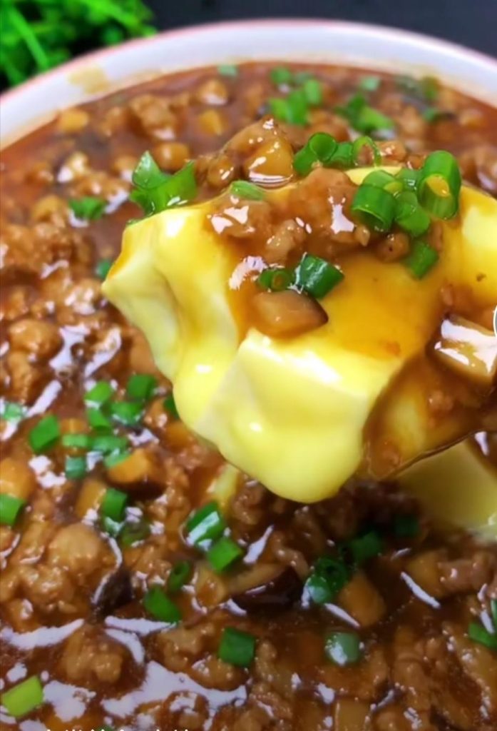 Steamed Tofu with Egg and Pork Gravy
