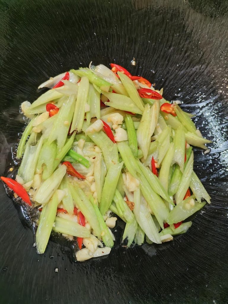 Stir-fry Celery