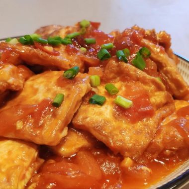 Pan-Fried Tofu in Savory Tomato Sauce