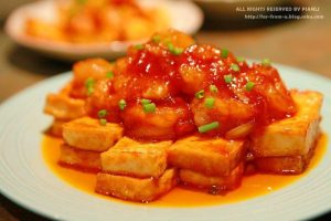 Pan-Fried Tofu with Shrimp in Savory Tomato Sauce