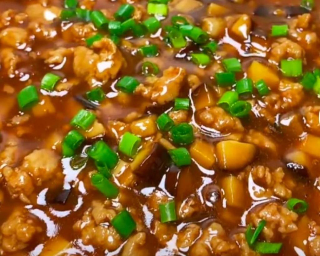 Steamed Tofu with Egg and Pork Gravy