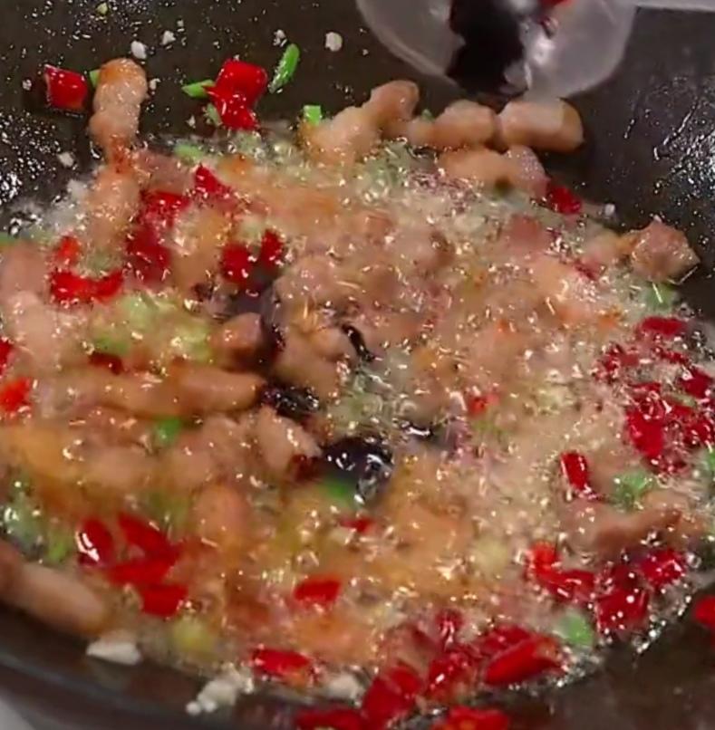 Add a spoon of yellow wine and a touch of dar