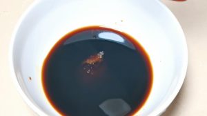Mix the sauce in a clean bowl - soy, vinegar,