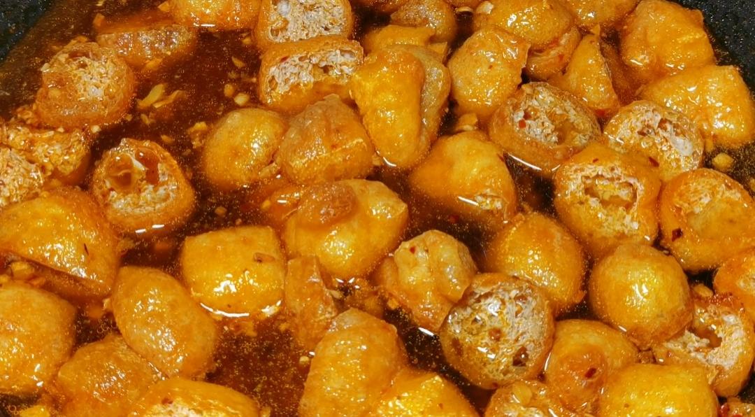 Add water to cover the puffs