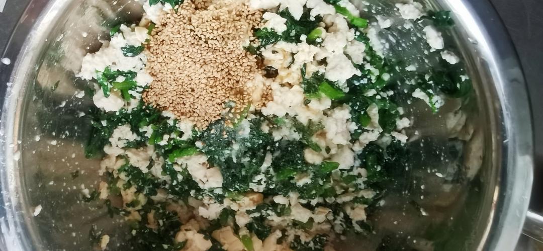 Season with salt and sesame oil; add the toas