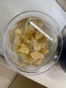 Soak the tofu skin in boiling water 10 minute