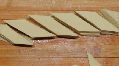 Then angle-cut the strips into diamond shapes