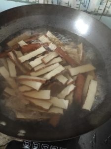 Boil water to cover the slices, bring to a bo
