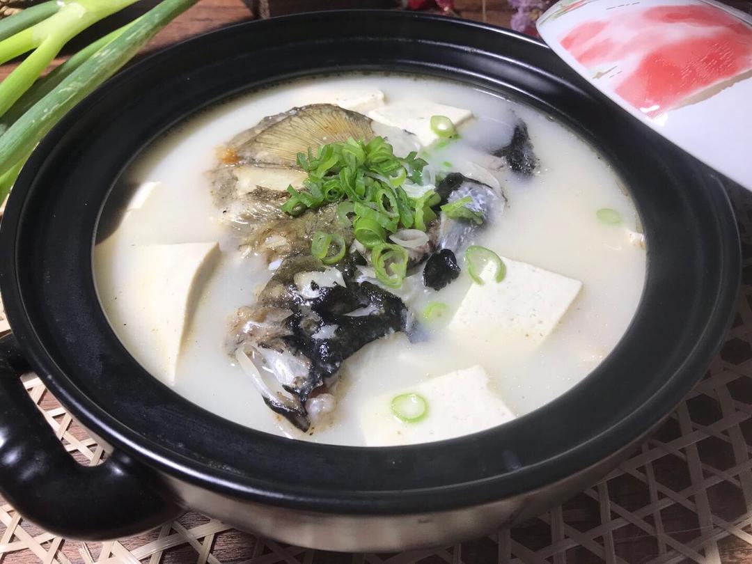 Milky fish-head soup with tofu, luffa, and century egg