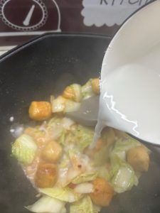 Pour in the starch slurry