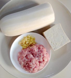 Prep: peel the radish