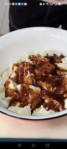 Pour the sauce over the tofu