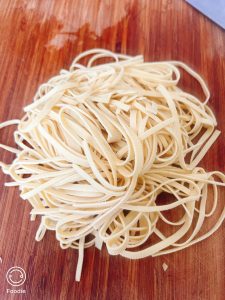 Cut the dried tofu into shreds