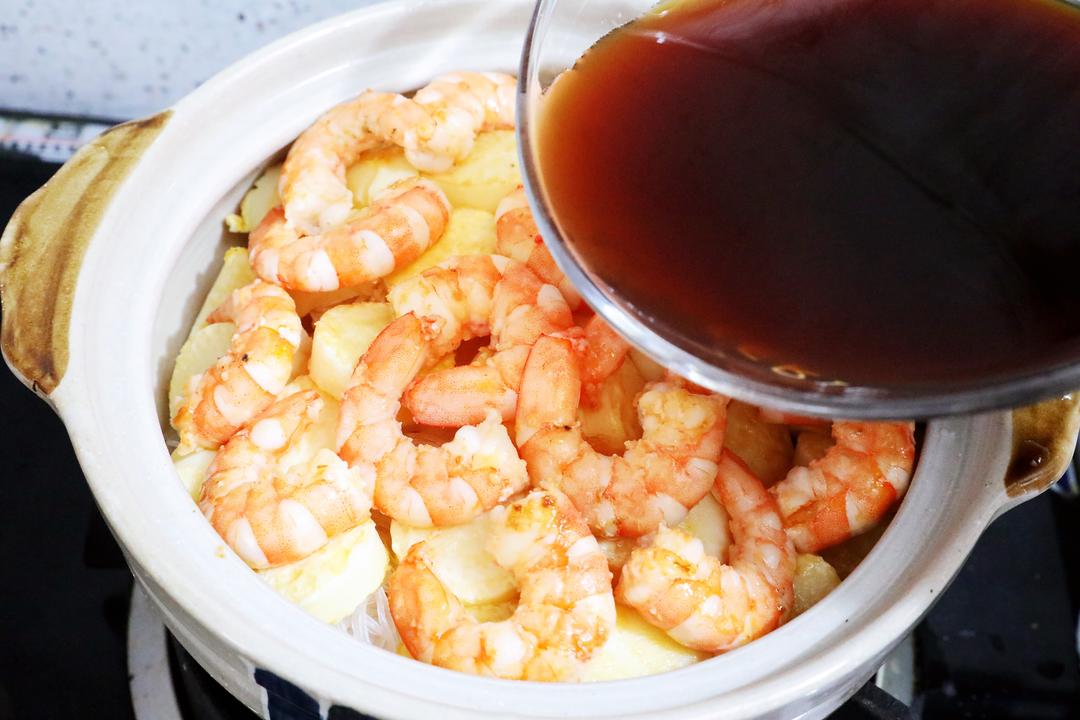 Pour the glaze over everything