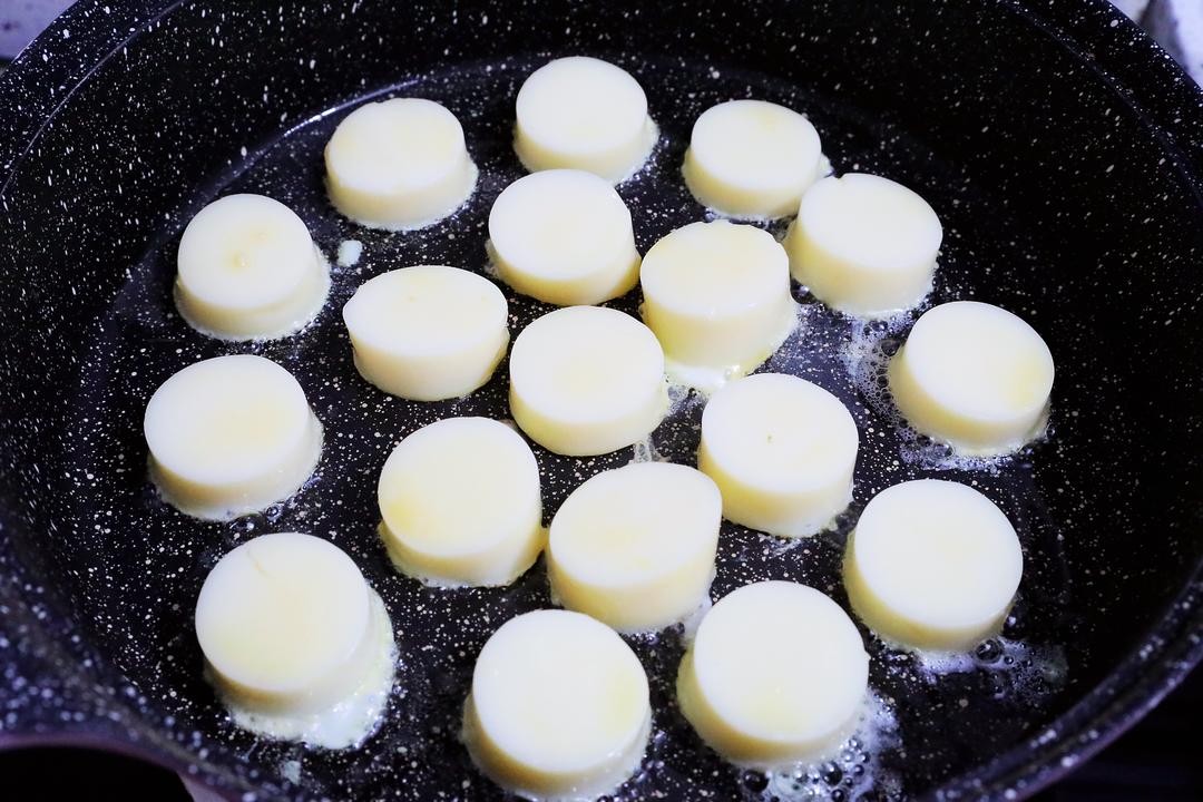 Pan-fry the egg tofu over medium heat until g