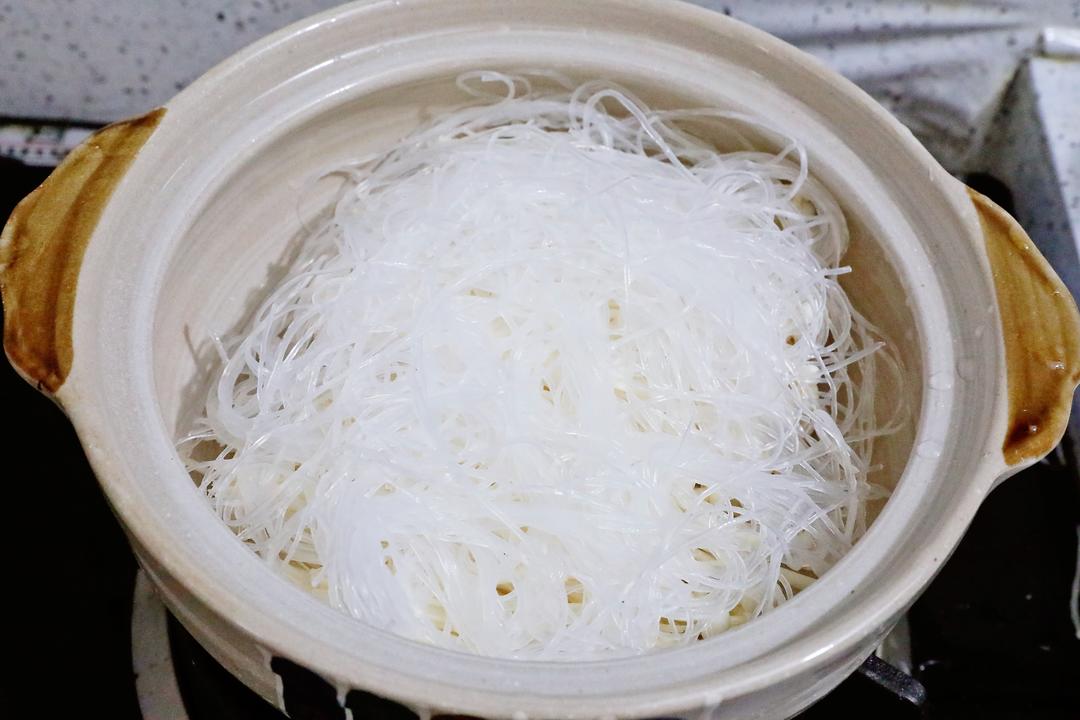 Add the soaked vermicelli