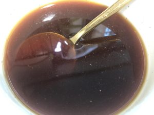 Mix the soul sauce: 3 spoons of cooking wine,