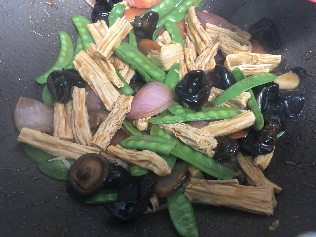 Fold in the snow peas and toss about 3 minute
