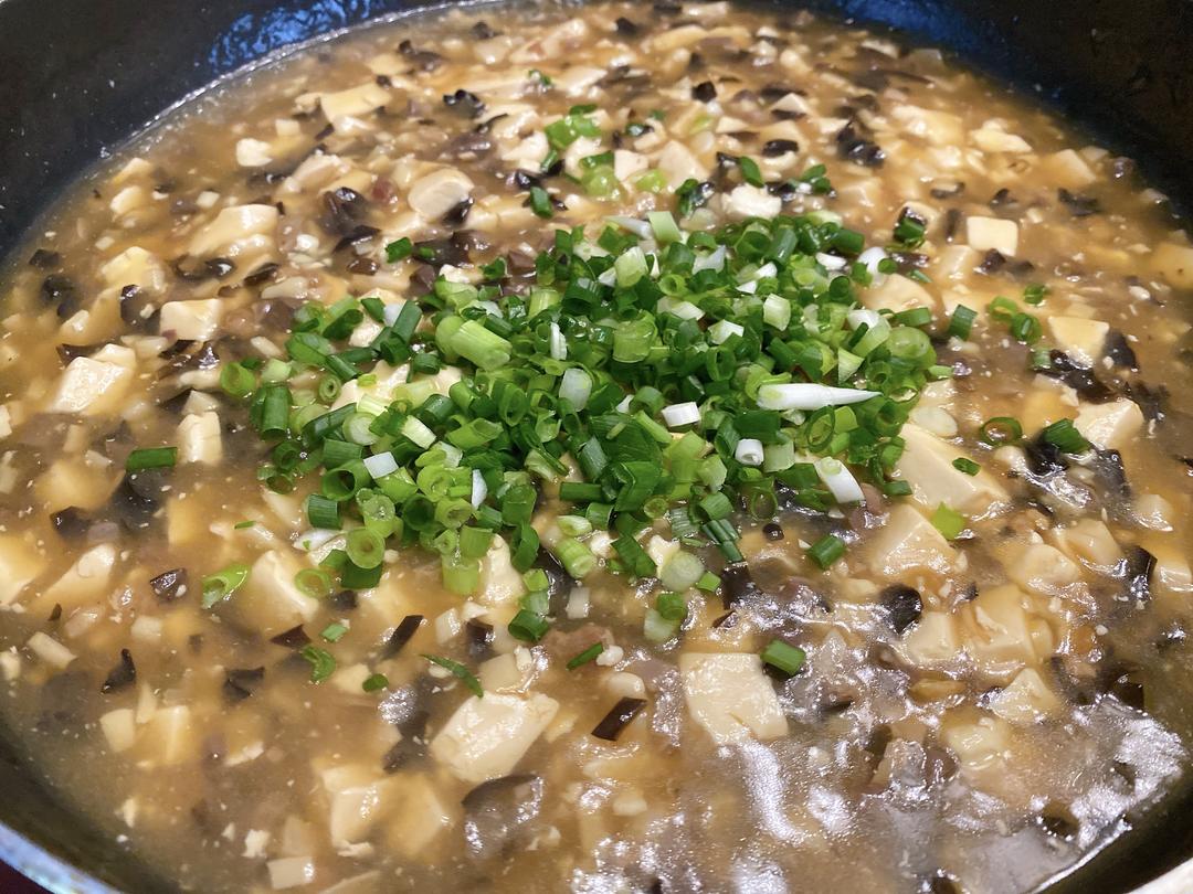 Scatter the scallion